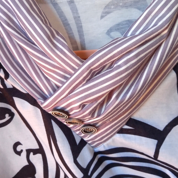 Artistic long sleeved shirt - Picture 3 of 5